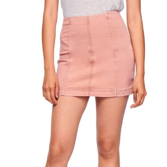 Free People Modern Denim Skirt In Dusty Mauve size 10 - Picture 2 of 5